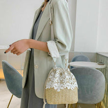 Load image into Gallery viewer, Women Small Flowery Handbag
