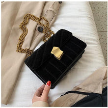 Load image into Gallery viewer, Luxury Velvet Crossbody Bag
